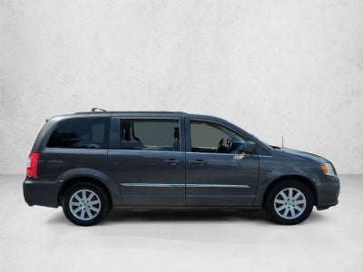 2016 Chrysler Town & Country 4dr Wgn Touring