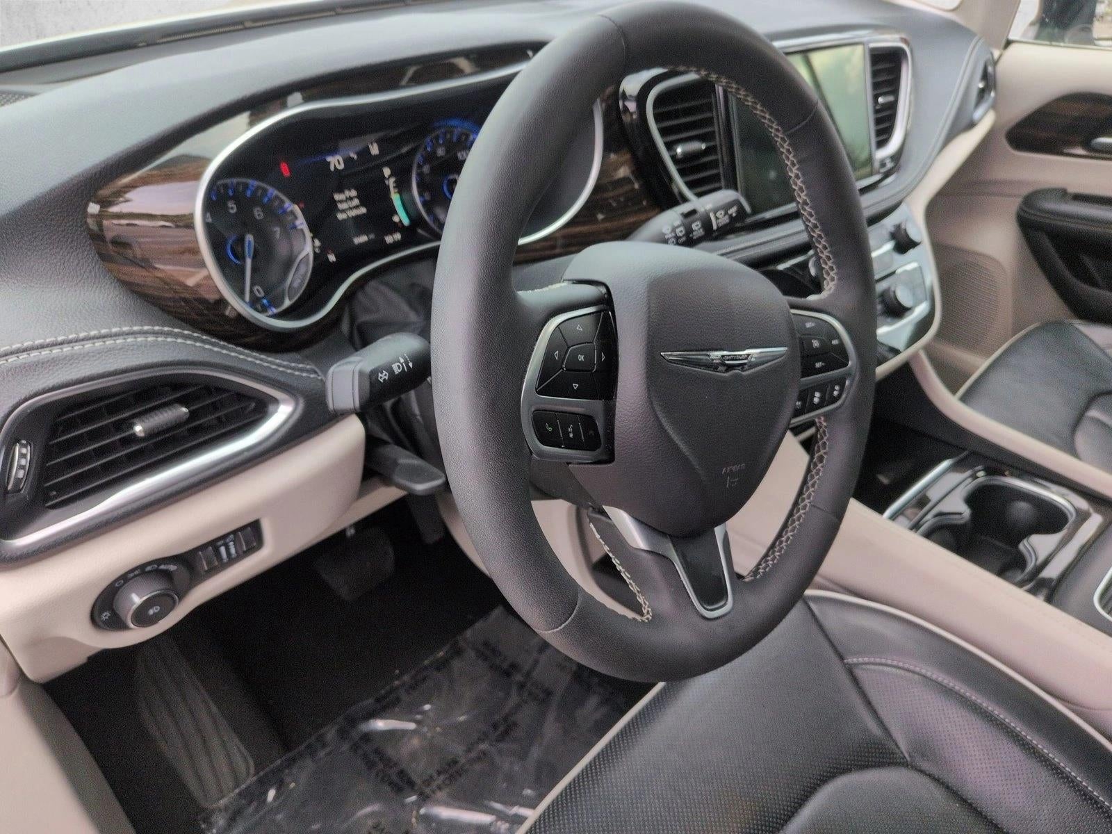 2024 Chrysler Pacifica Limited FWD