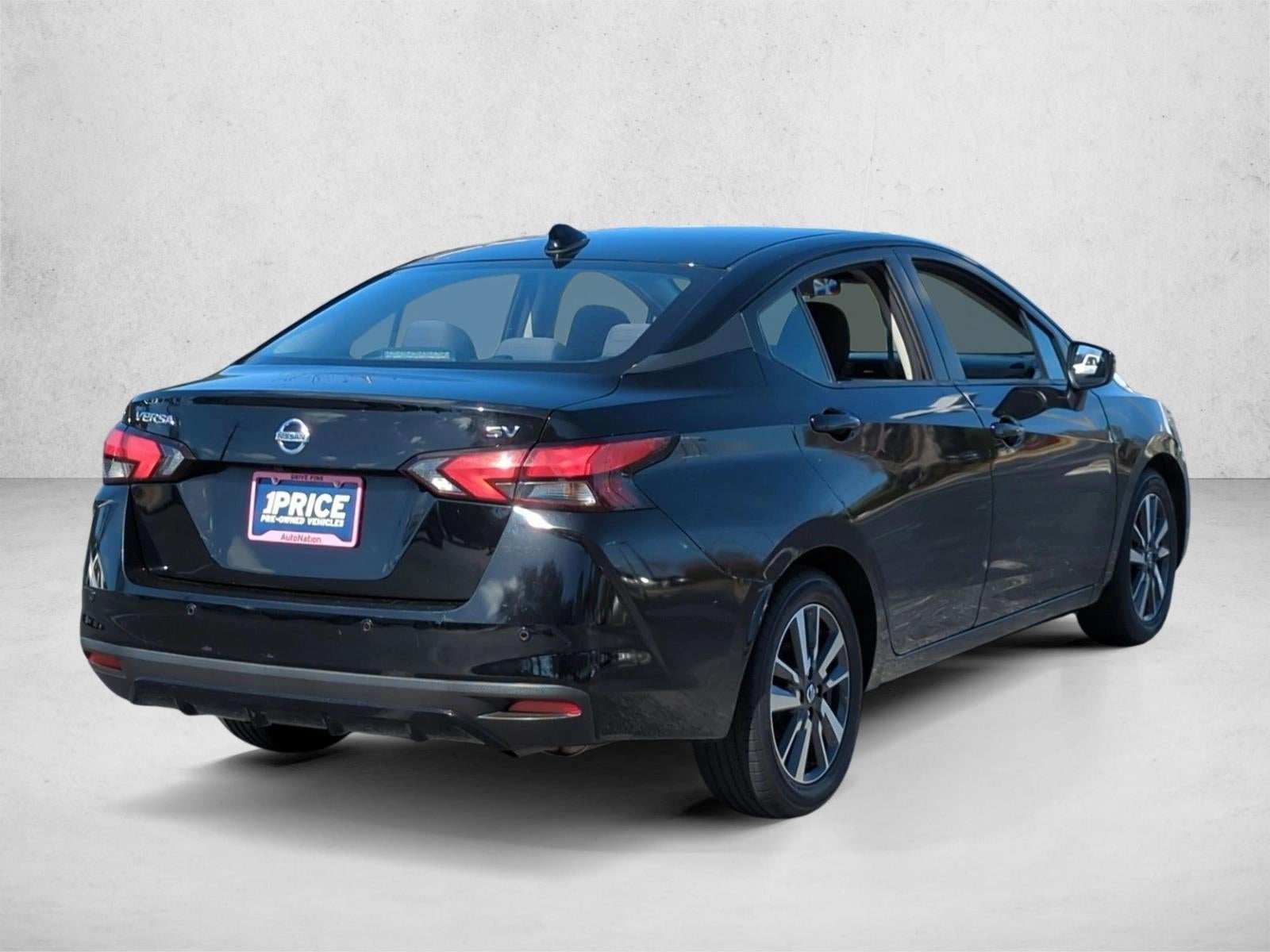 2021 Nissan Versa SV CVT