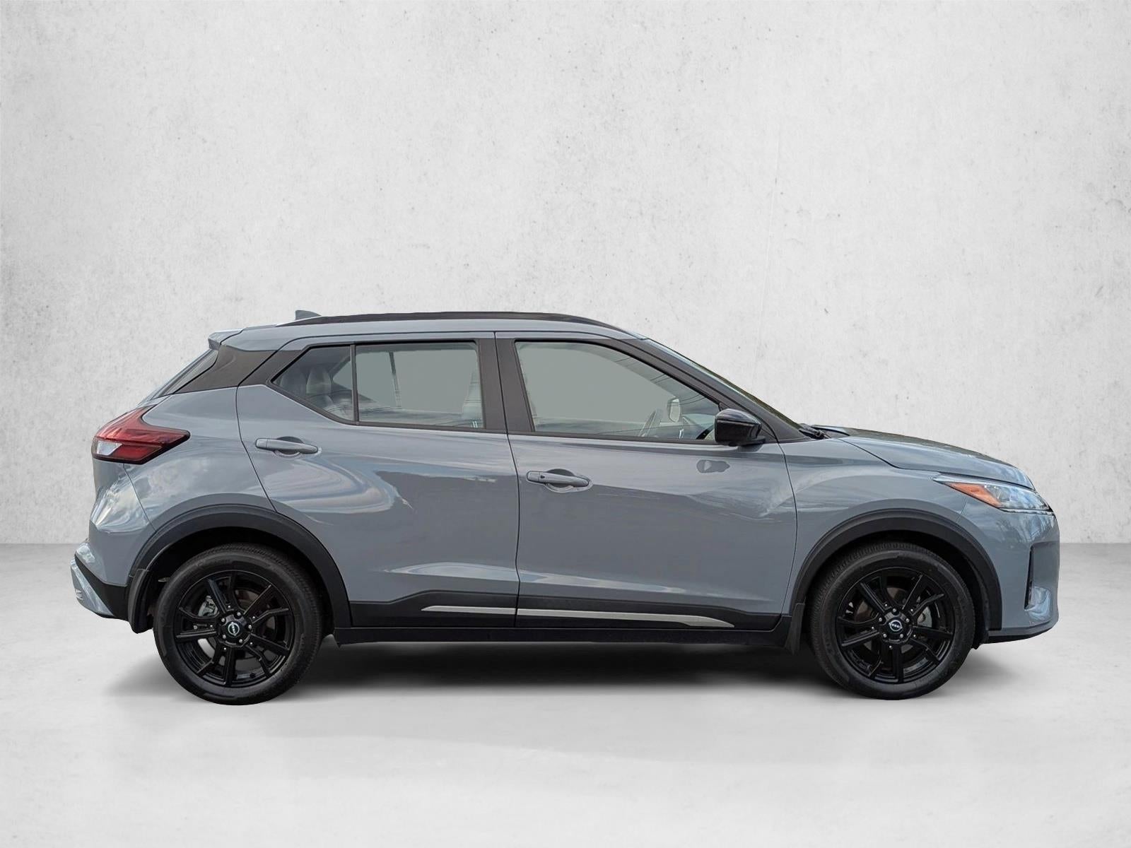 2023 Nissan Kicks SR FWD