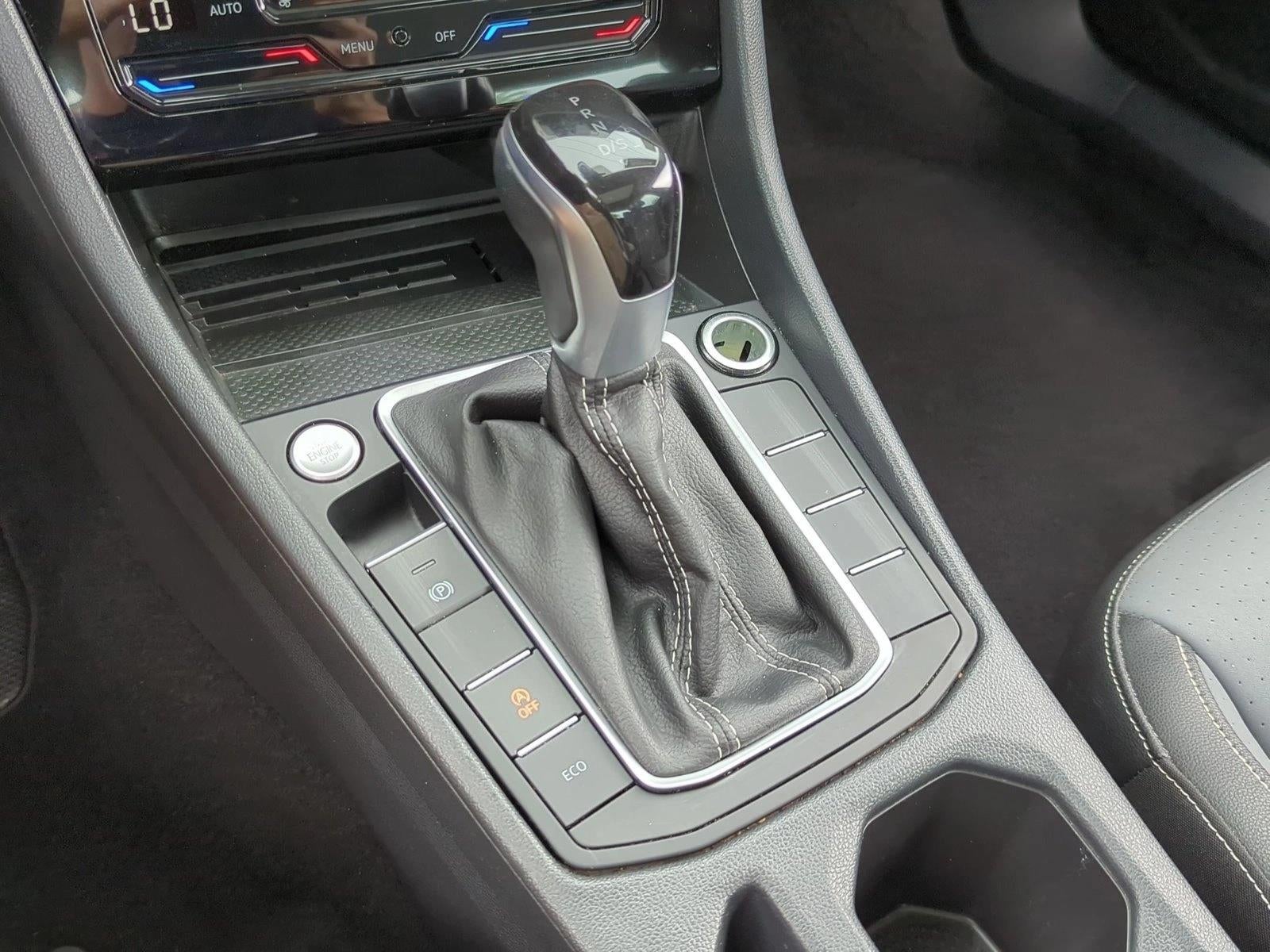 2025 Volkswagen Jetta SE Auto