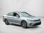 2025 Volkswagen Jetta SE Auto