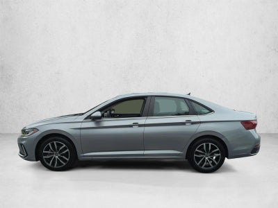 2025 Volkswagen Jetta SE Auto