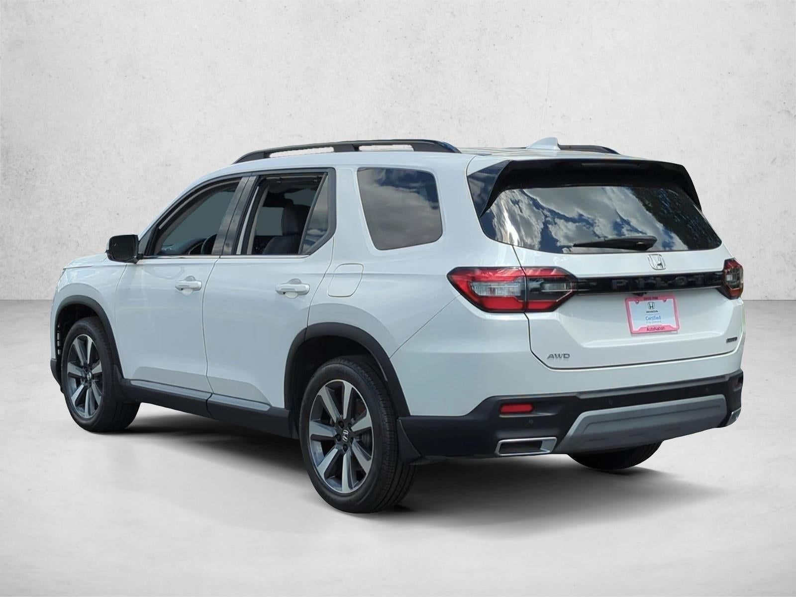 2024 Honda Pilot Touring AWD