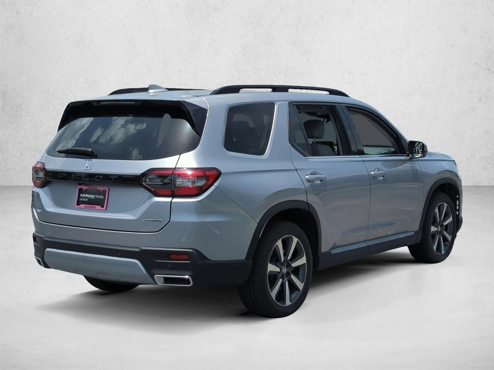 2025 Honda Pilot Touring AWD