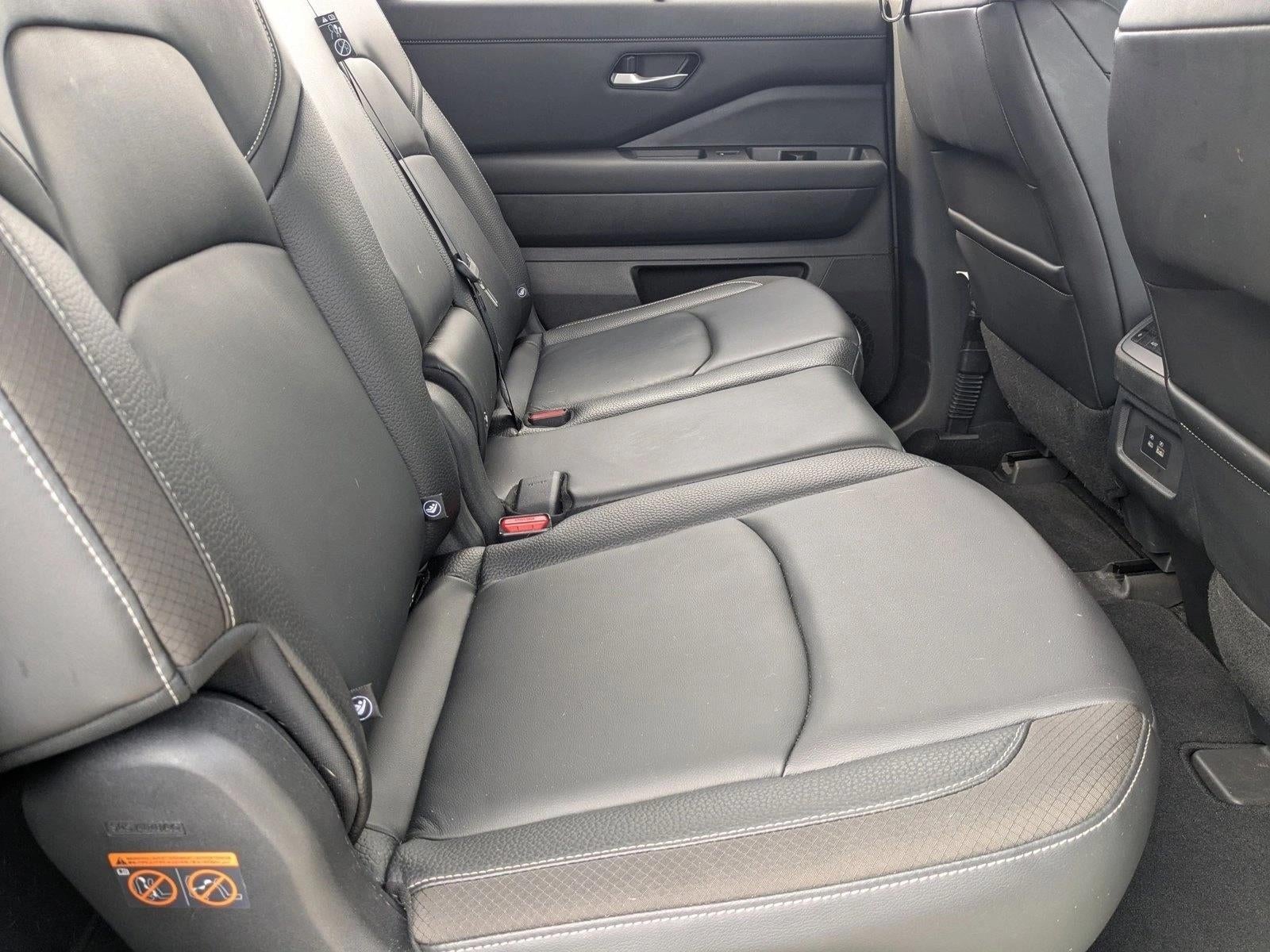 2022 Nissan Pathfinder SL 4WD