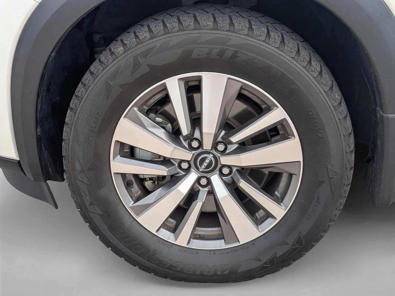 2022 Nissan Pathfinder SL 4WD