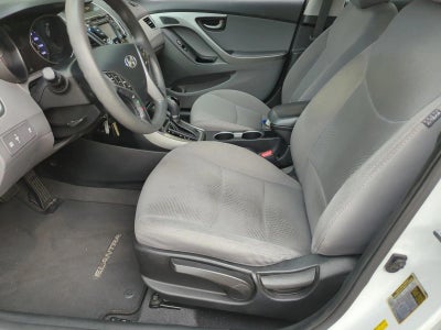 2015 Hyundai ELANTRA 4dr Sdn Auto SE