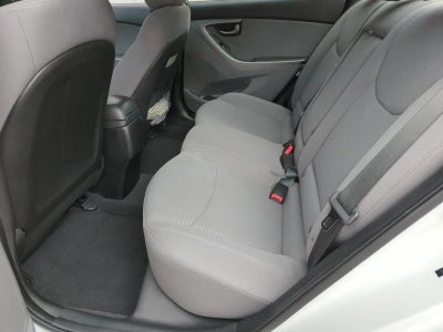 2015 Hyundai ELANTRA 4dr Sdn Auto SE