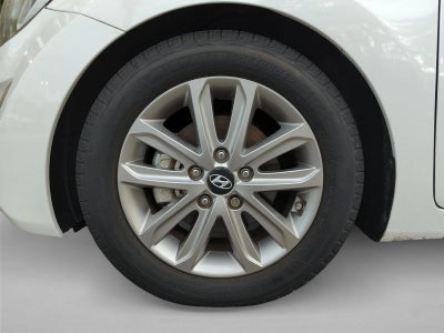 2015 Hyundai ELANTRA 4dr Sdn Auto SE