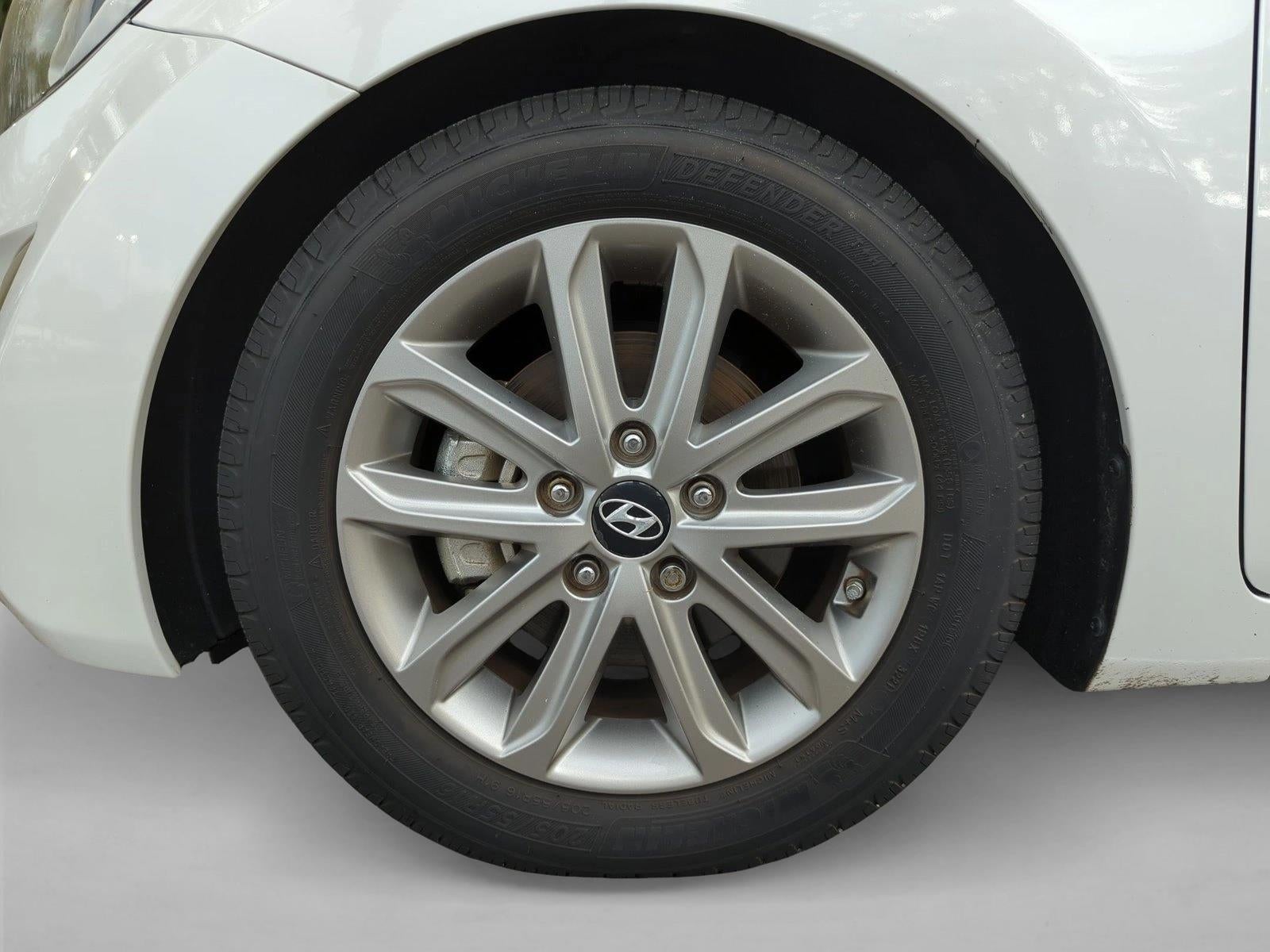 2015 Hyundai ELANTRA 4dr Sdn Auto SE