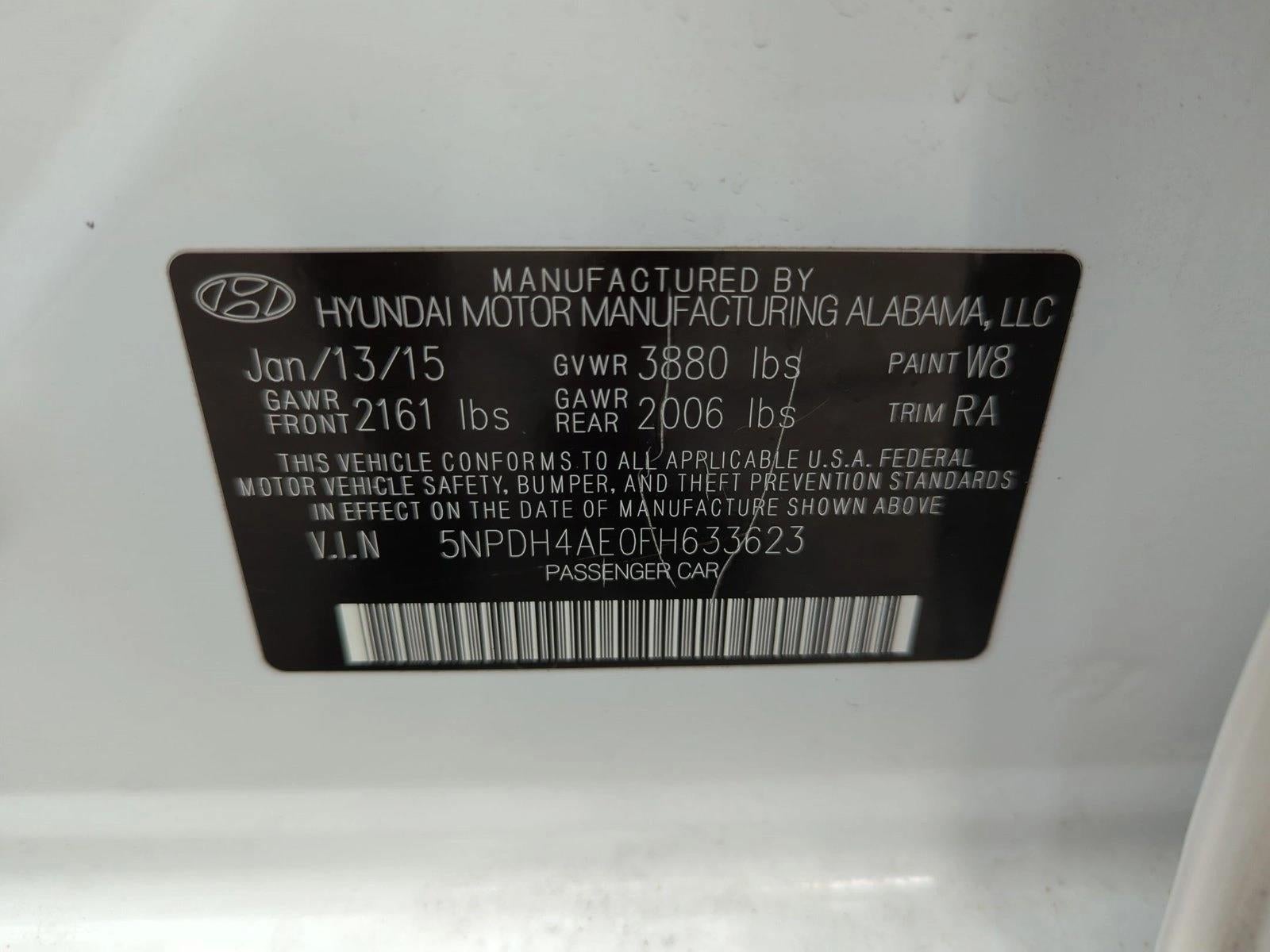 2015 Hyundai ELANTRA 4dr Sdn Auto SE