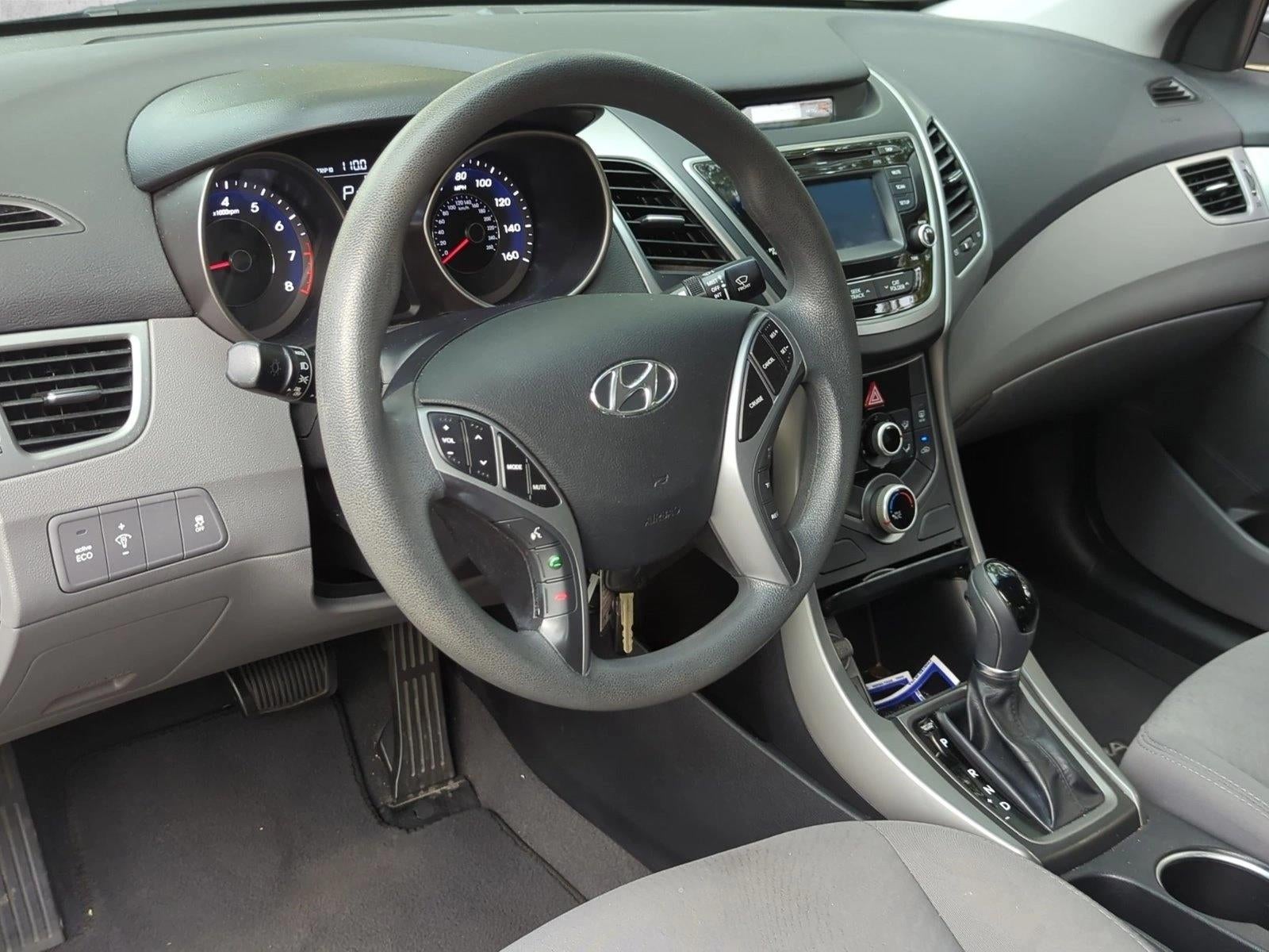 2015 Hyundai ELANTRA 4dr Sdn Auto SE