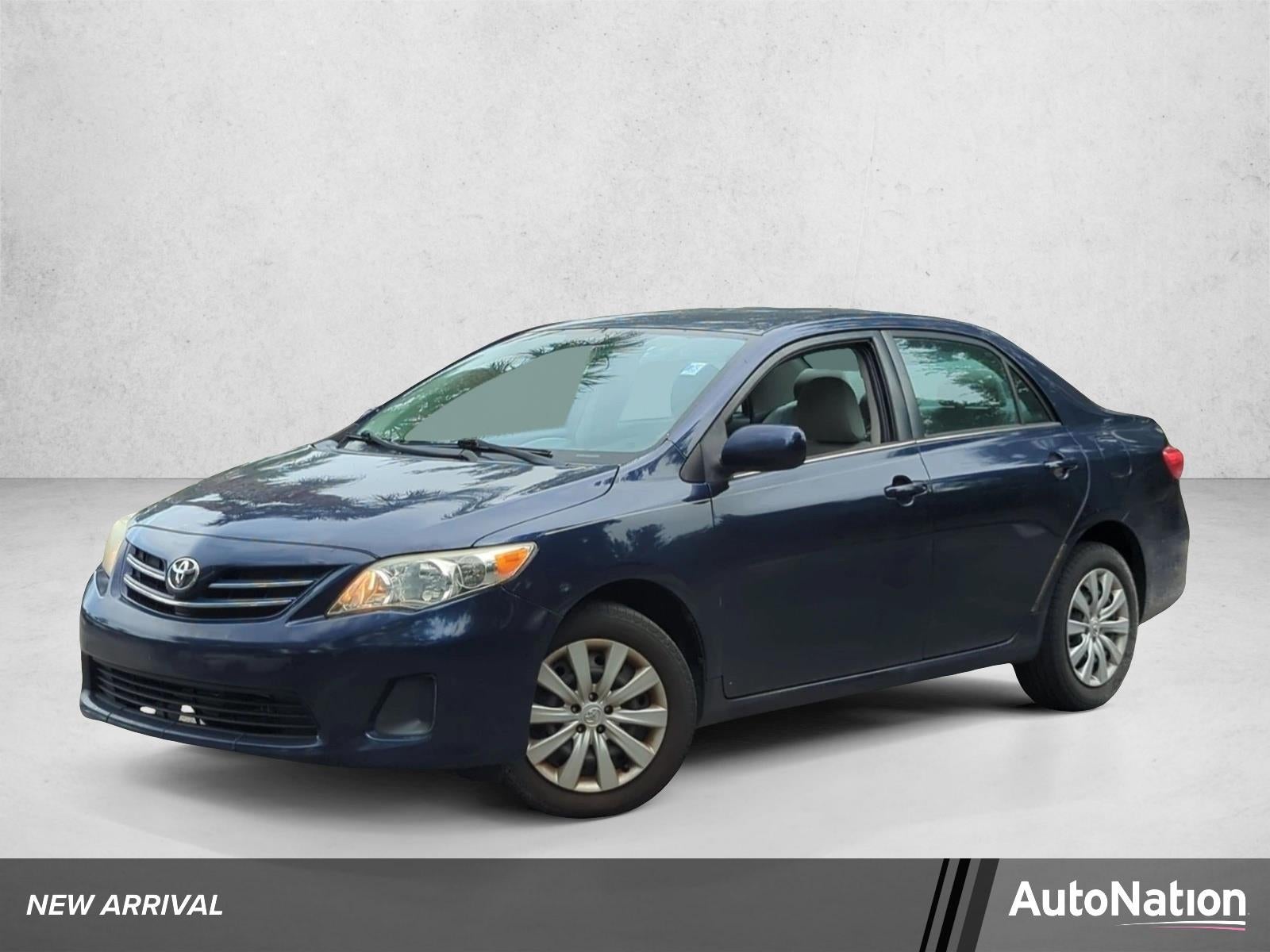 2013 Toyota Corolla 4dr Sdn Auto LE (Natl)