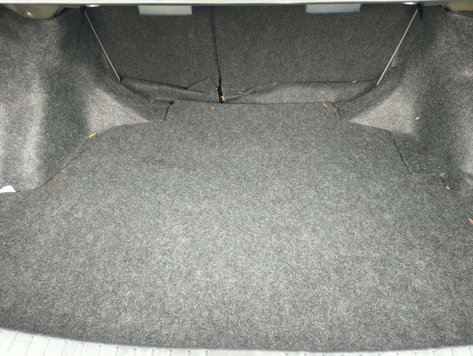 2013 Toyota Corolla 4dr Sdn Auto LE (Natl)