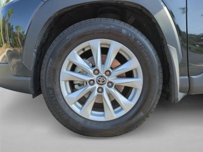 2023 Toyota Corolla Cross LE 2WD (Natl)