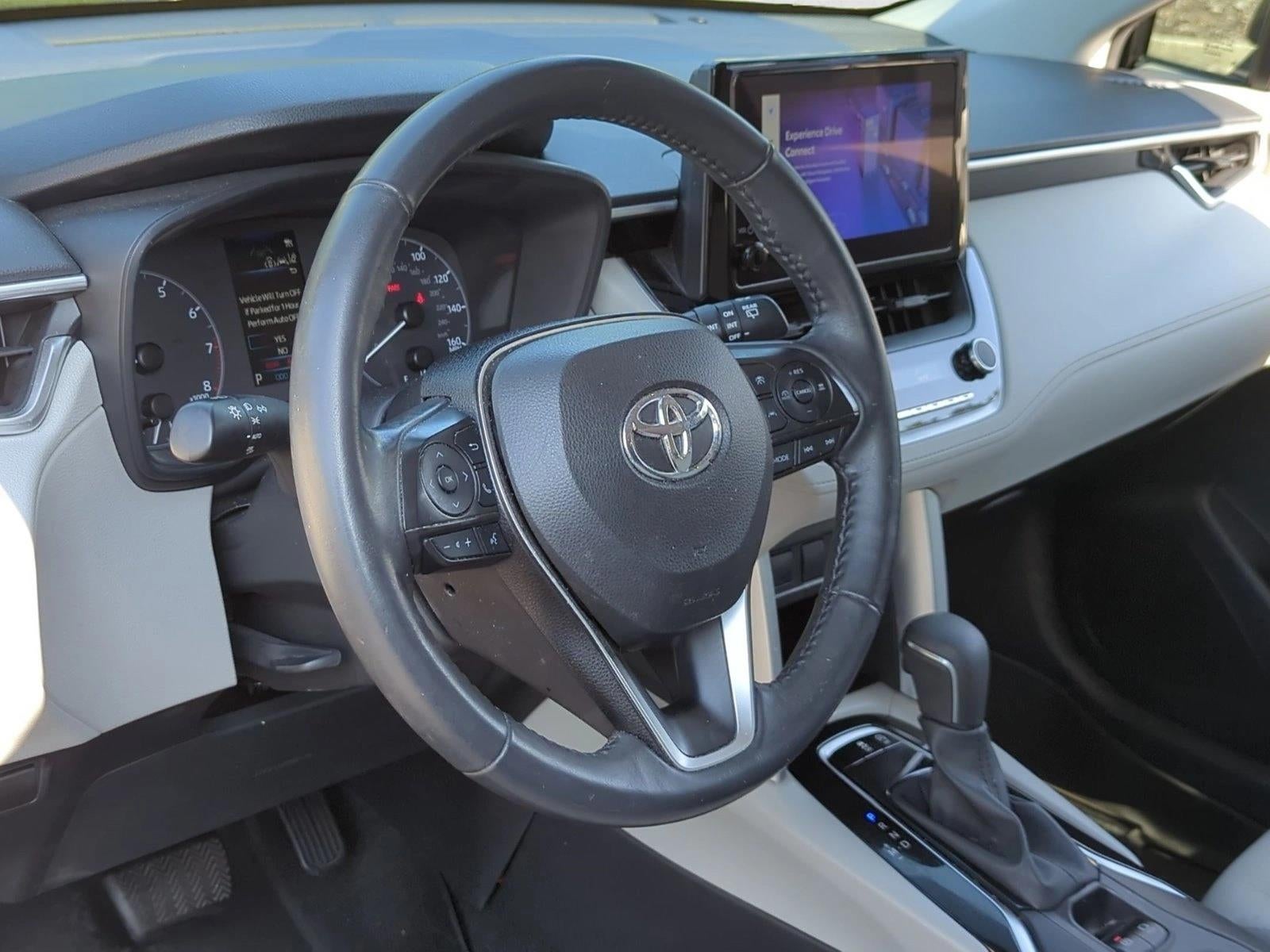 2023 Toyota Corolla Cross LE 2WD (Natl)