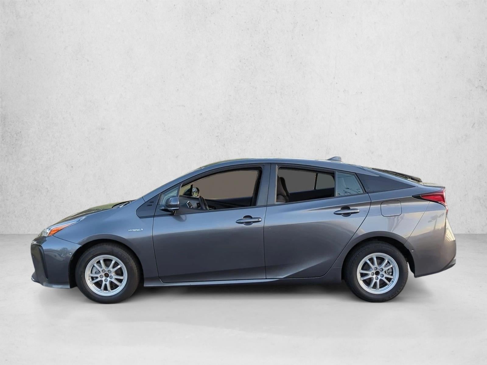 2019 Toyota Prius LE (Natl)