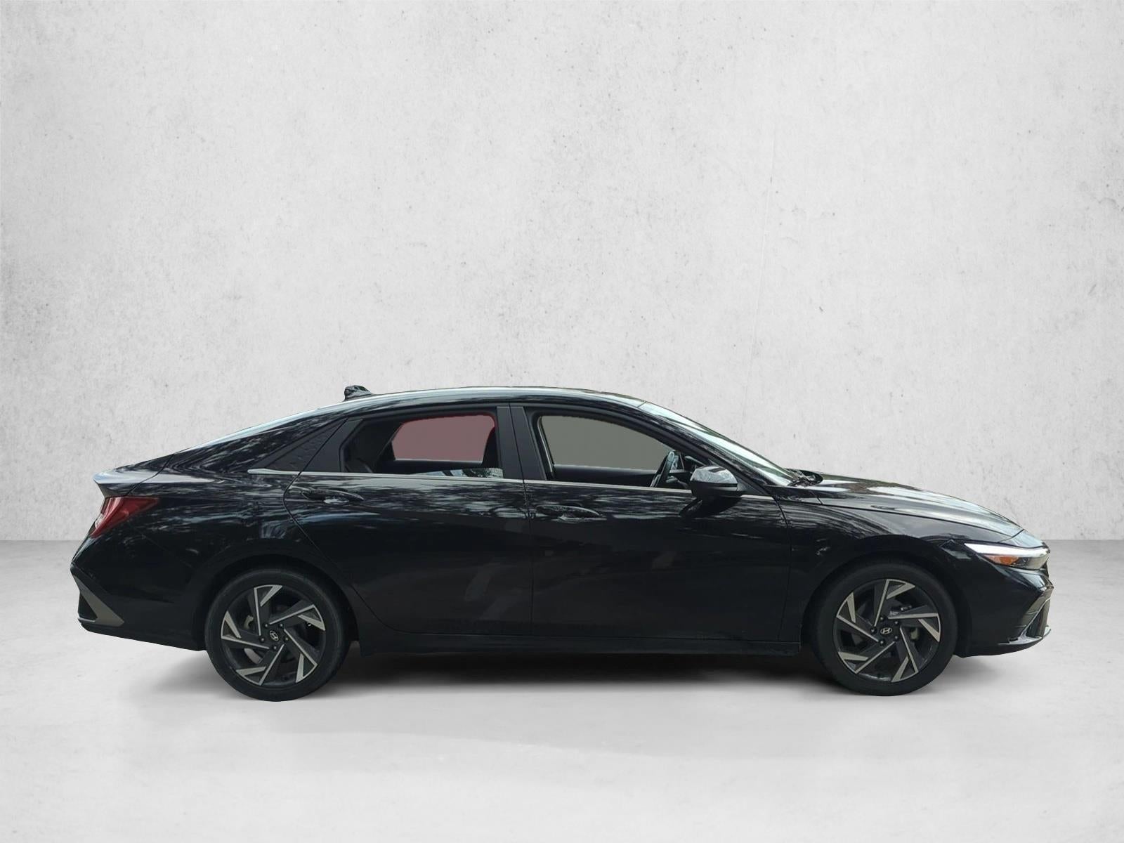 2025 Hyundai ELANTRA SEL Convenience IVT