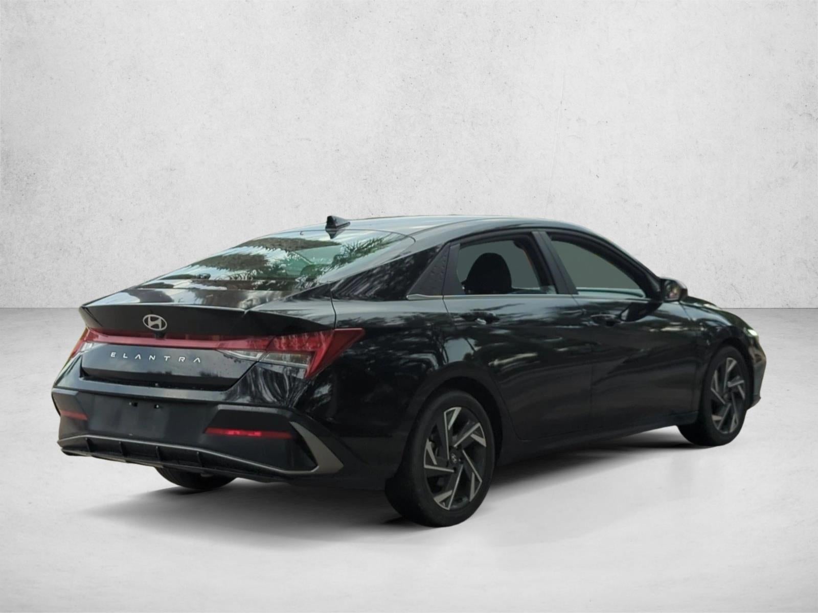 2025 Hyundai ELANTRA SEL Convenience IVT