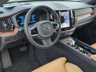 2025 Volvo XC60 B5 AWD Ultra