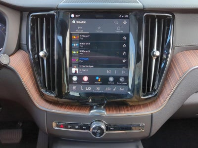2025 Volvo XC60 B5 AWD Ultra