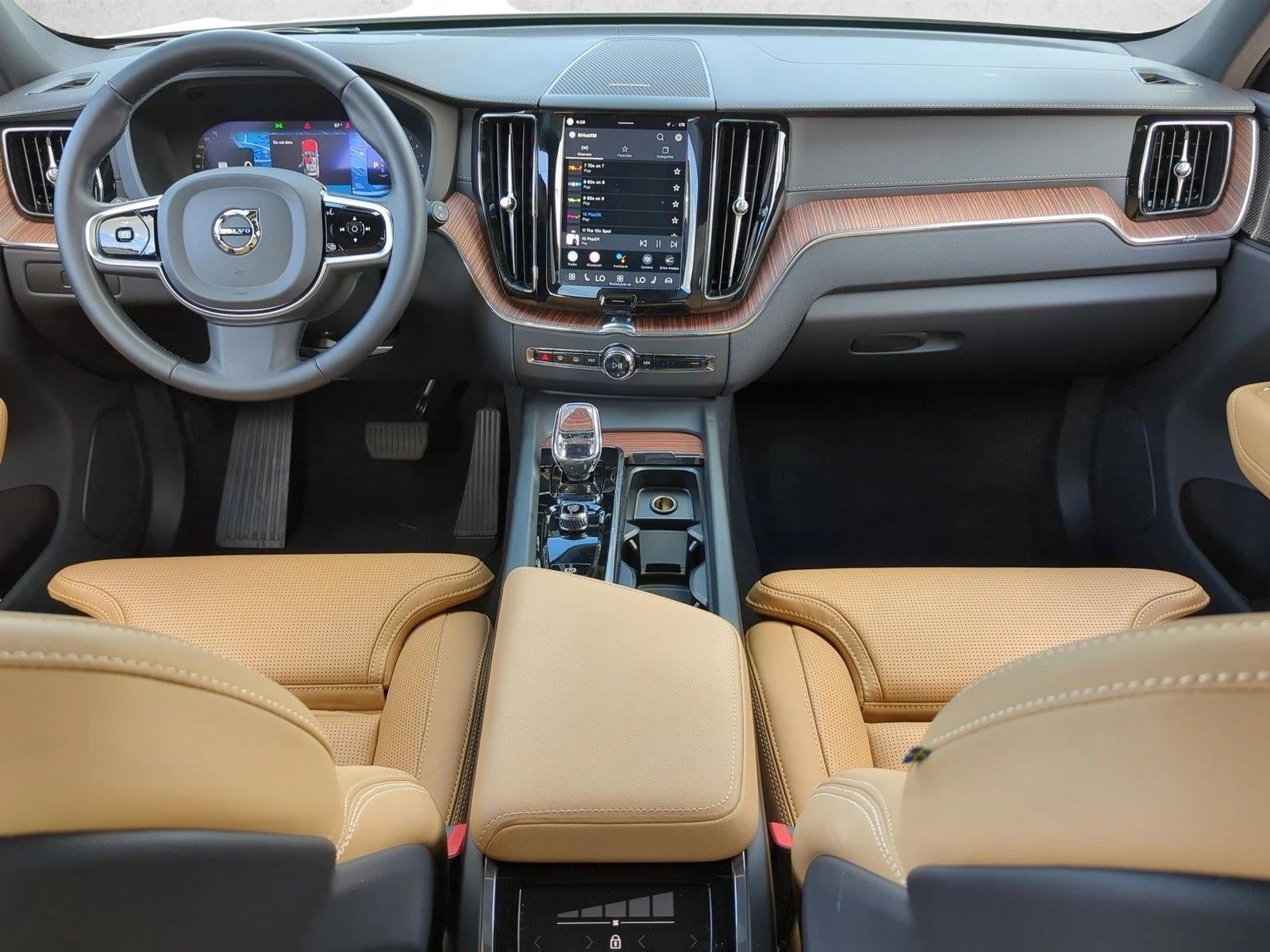 2025 Volvo XC60 B5 AWD Ultra