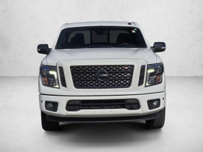 2019 Nissan Titan 4x4 Crew Cab SV