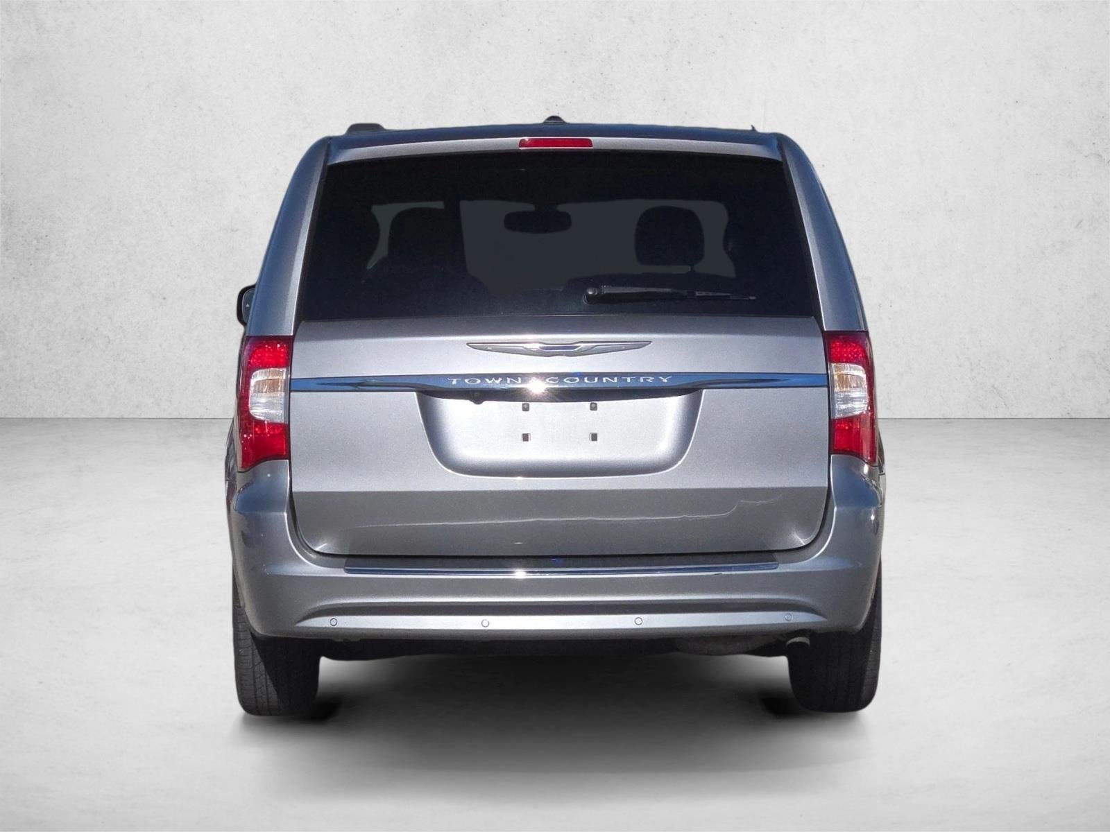 2016 Chrysler Town & Country 4dr Wgn Touring-L