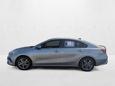 2023 Kia Forte LXS IVT