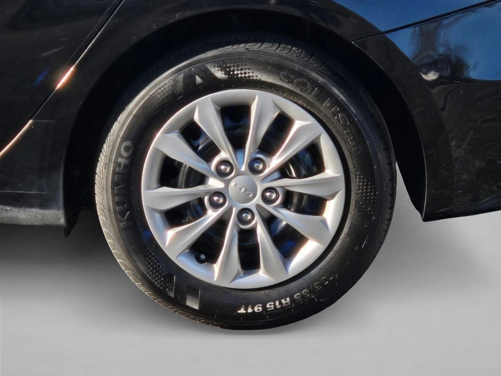 2024 Kia Forte LX IVT