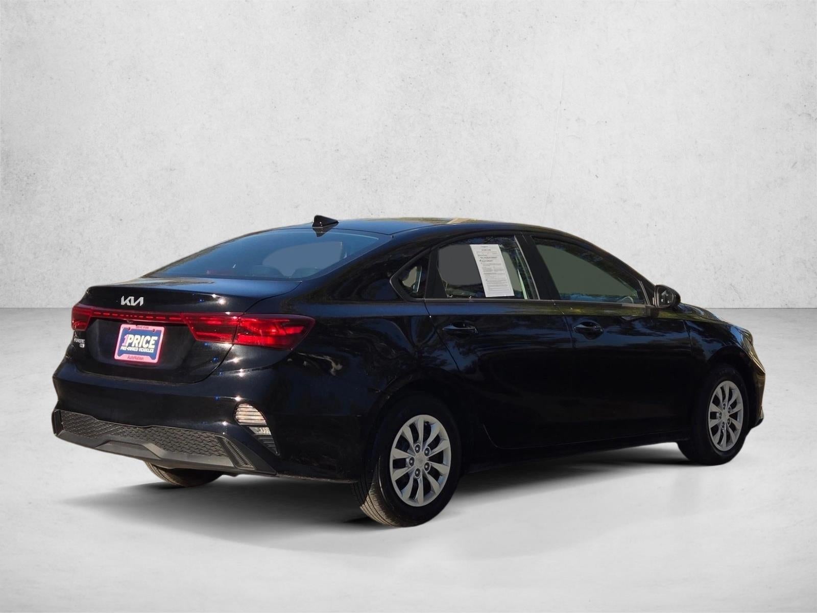 2024 Kia Forte LX IVT