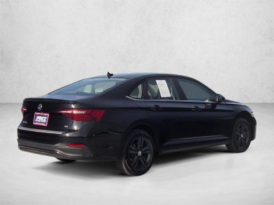 2024 Volkswagen Jetta SE Auto