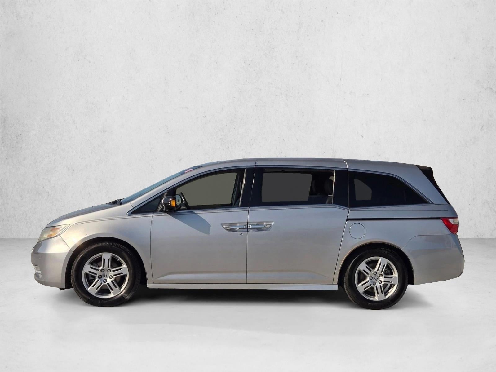 2012 Honda Odyssey Touring with DVD Rear Entertainment System and Navigation