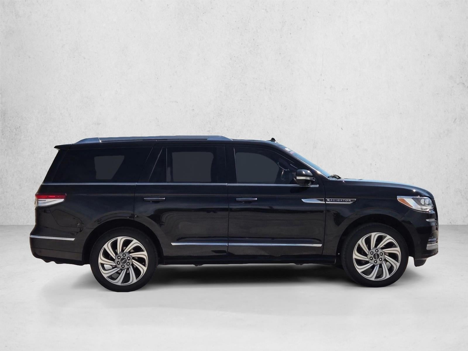 2023 Lincoln Navigator Reserve 4x2