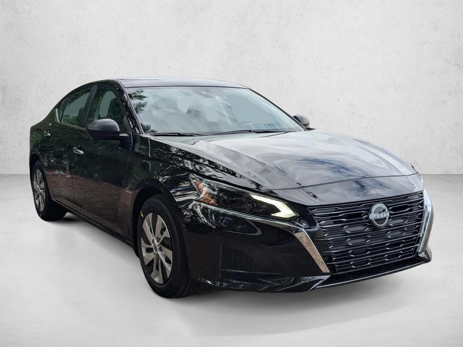 2025 Nissan Altima S FWD