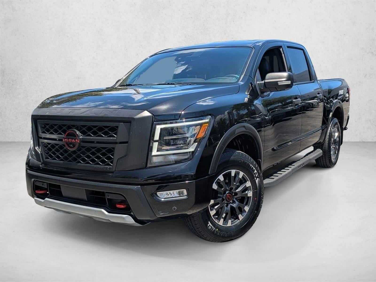 2023 Nissan Titan 4x4 Crew Cab PRO-4X