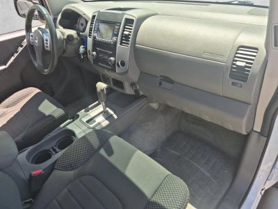 2015 Nissan Frontier 2WD Crew Cab SWB Auto Desert Runner