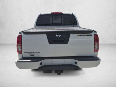 2015 Nissan Frontier 2WD Crew Cab SWB Auto Desert Runner