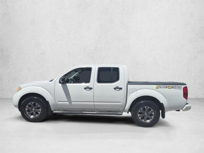 2015 Nissan Frontier 2WD Crew Cab SWB Auto Desert Runner