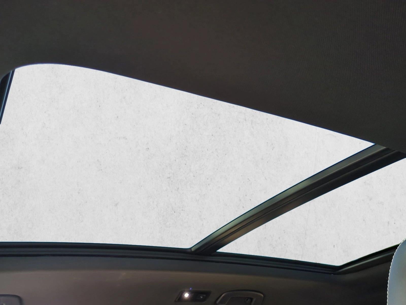 2022 Volkswagen Atlas Cross Sport 2.0T SE w/Technology FWD