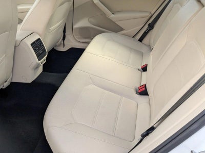 2019 Volkswagen Passat 2.0T Wolfsburg Edition Auto