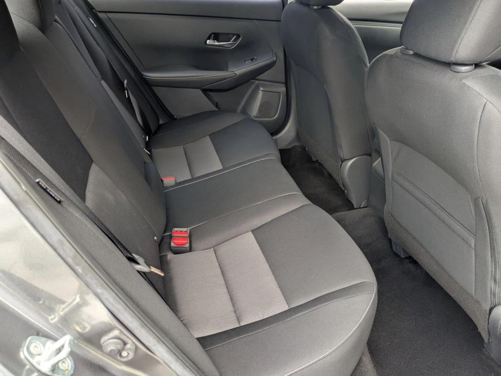 2022 Nissan Sentra SV CVT