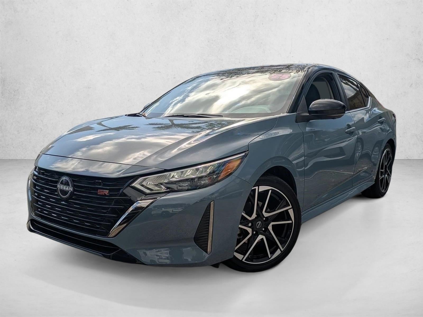 2025 Nissan Sentra SR CVT