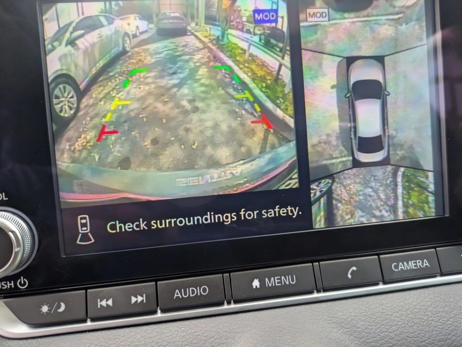 2025 Nissan Sentra SR CVT