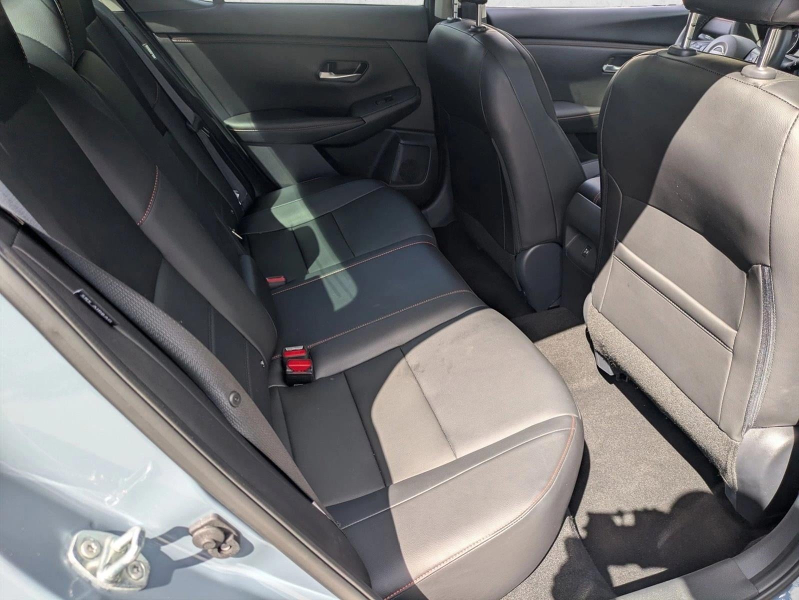 2025 Nissan Sentra SR CVT