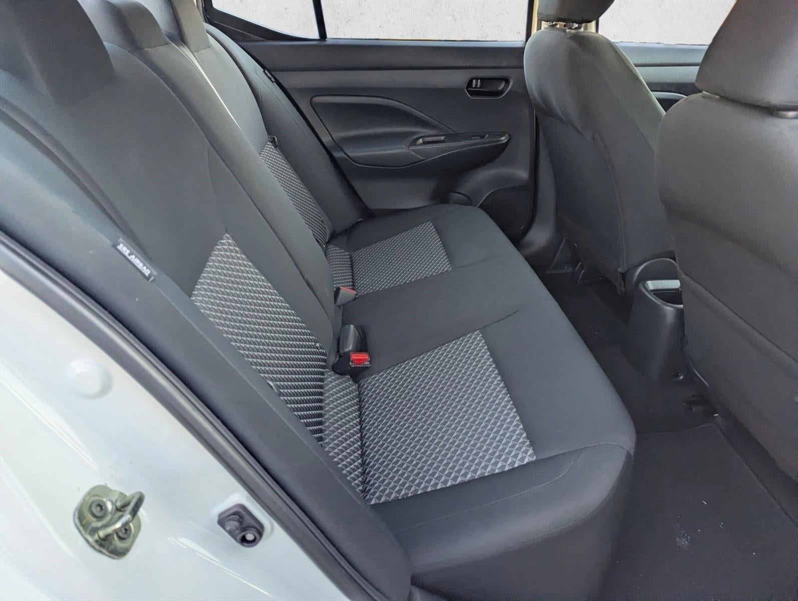 2021 Nissan Versa S CVT