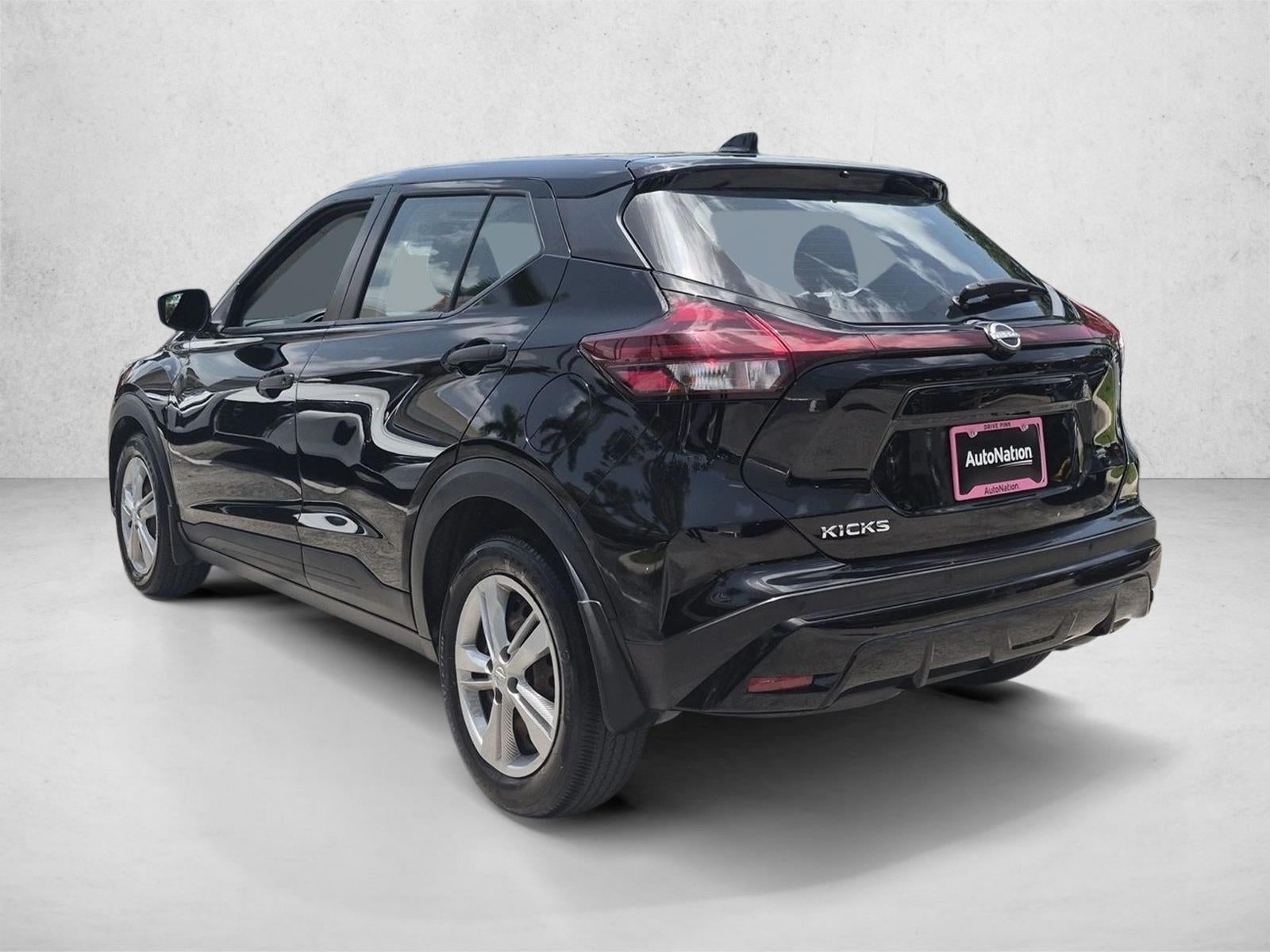 2023 Nissan Kicks S FWD