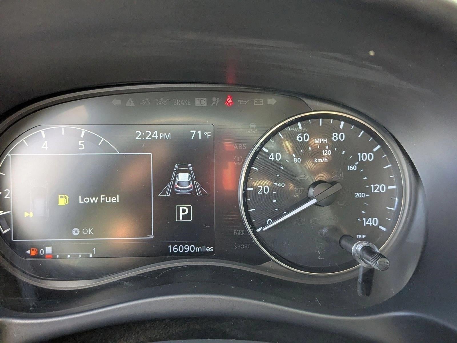 2021 Nissan Kicks SR FWD