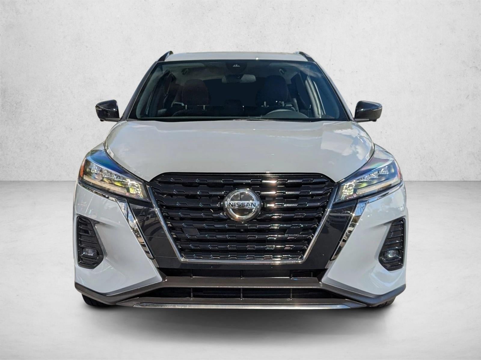 2021 Nissan Kicks SR FWD